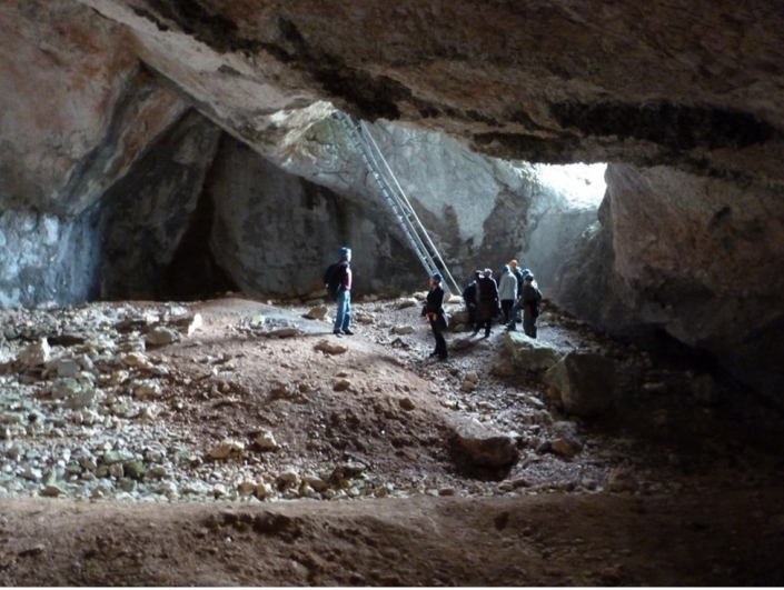 Arzberghöhle